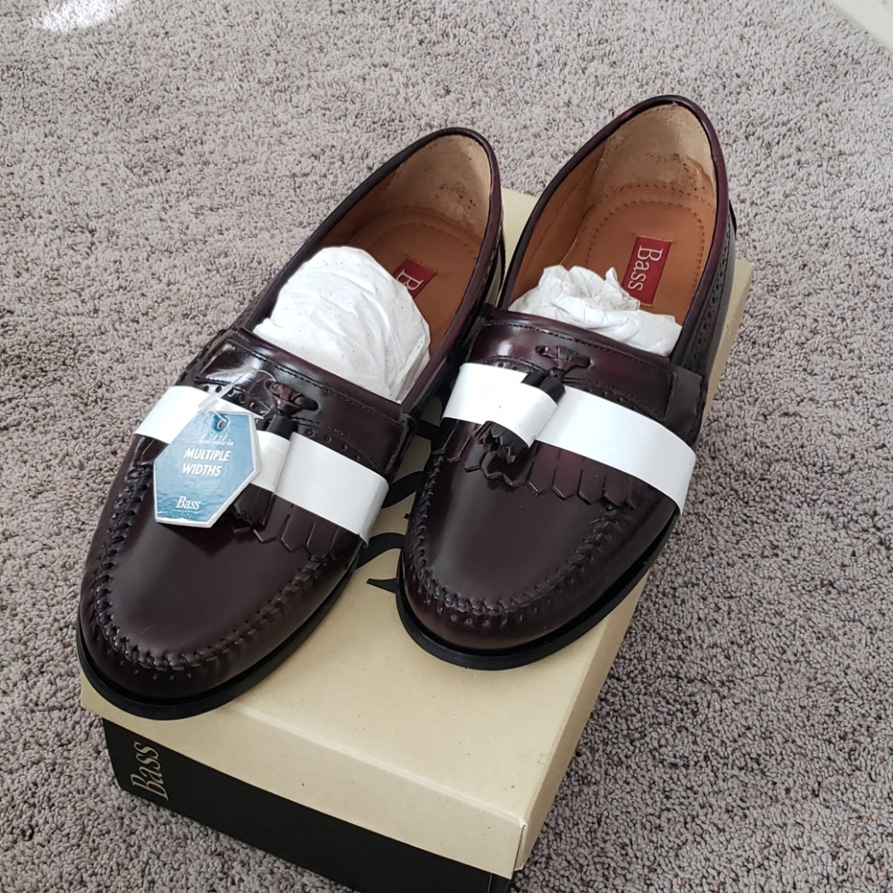 Bass burgundy Grammer tassel shoes